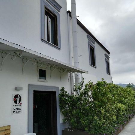 Villa Vittoria Mini Hotel 살레르노 외부 사진